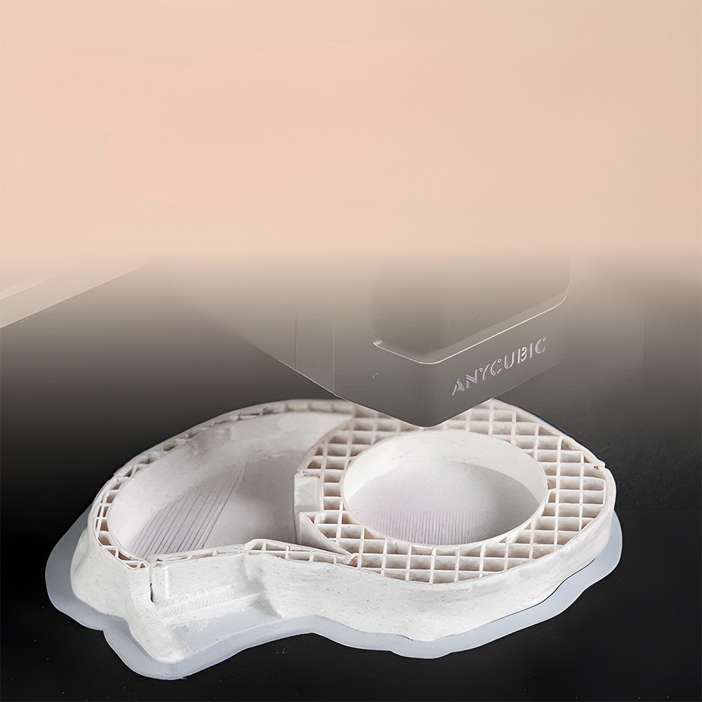Pieza Blanca impresa con filamento SUNLU High Speed PLA Mármol de Smartec Store, con relleno interno visible y acabado tipo piedra natural
