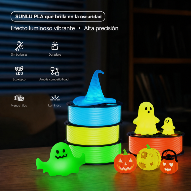 Filamento SUNLU PLA Glow in the Dark de Smartec Store, con figuras luminosas de Halloween y efecto brillante en la oscuridad
